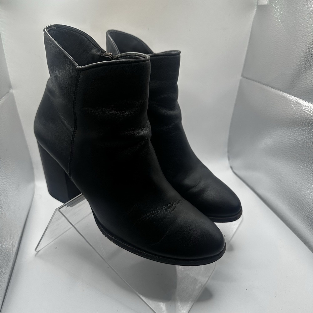 Thursday Boots Co. Uptown Everyday Boot Side Zip Block Heel Black Leather Size 9